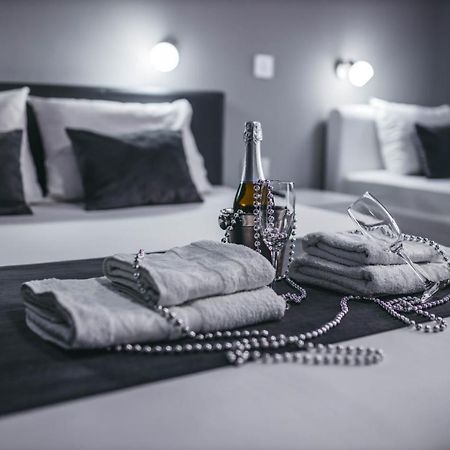 King Exclusive Suites Ni Buitenkant foto